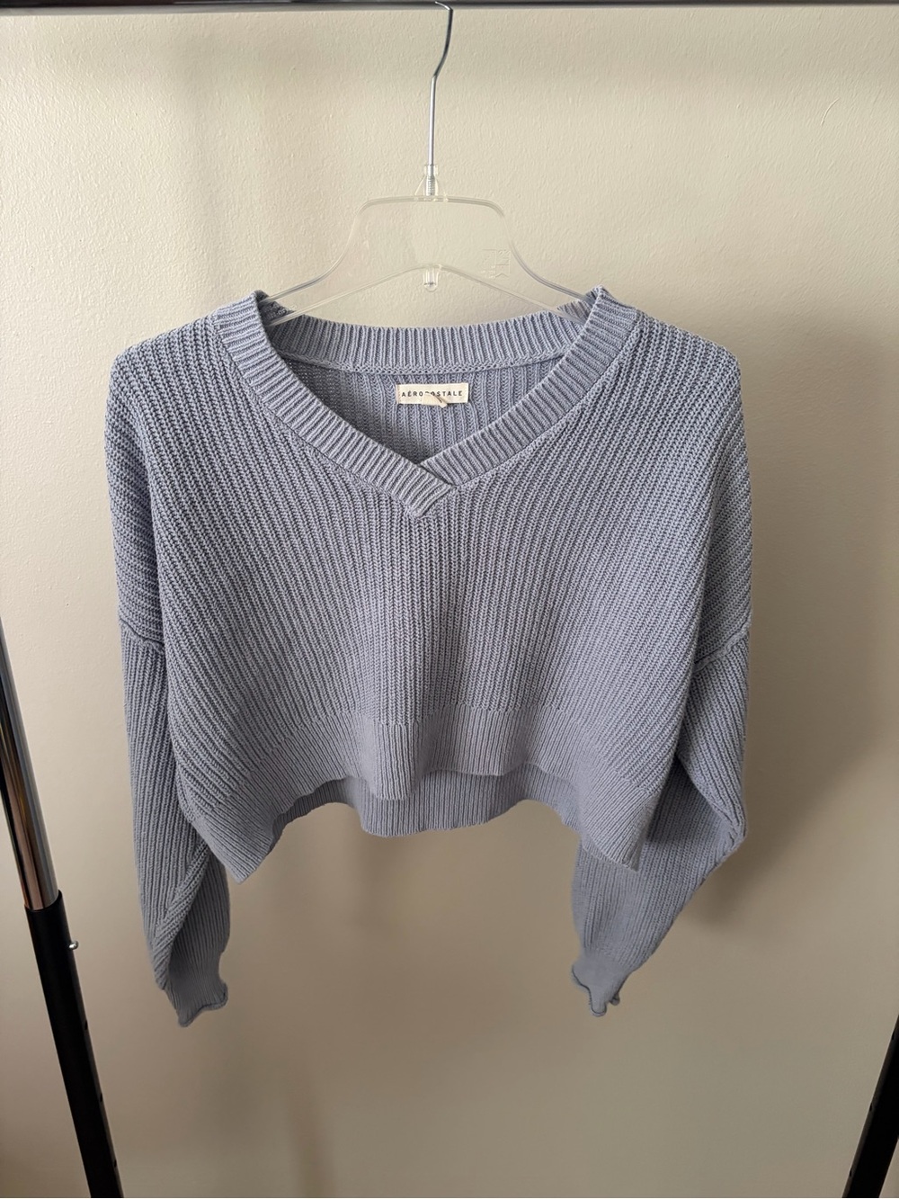 Aeropostale Cropped V-Neck Sweater in Light Blue